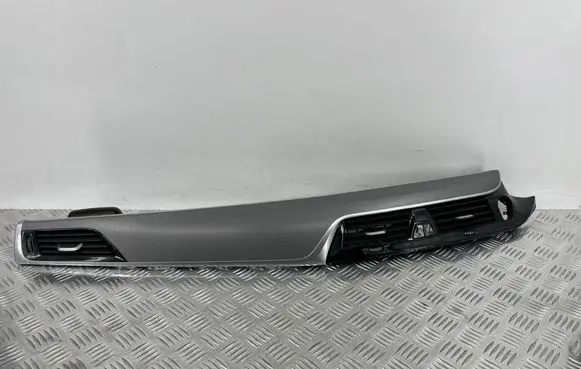 BMW 5 G30 G31 G38 Panel trim 8070622