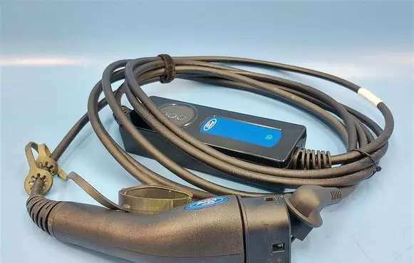 Ford Kuga III Electric car charge socket LX6810C763DE
