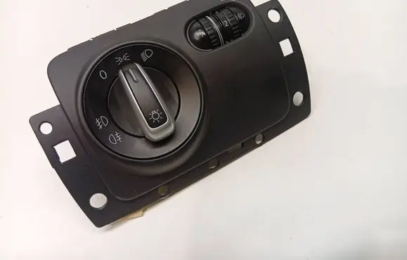 Volkswagen Golf VI Light switch 3C8941431C