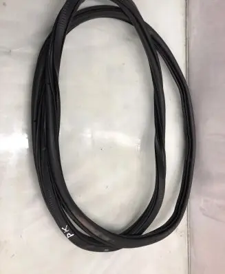 Seat Arona Front door rubber seal 6f9867365F