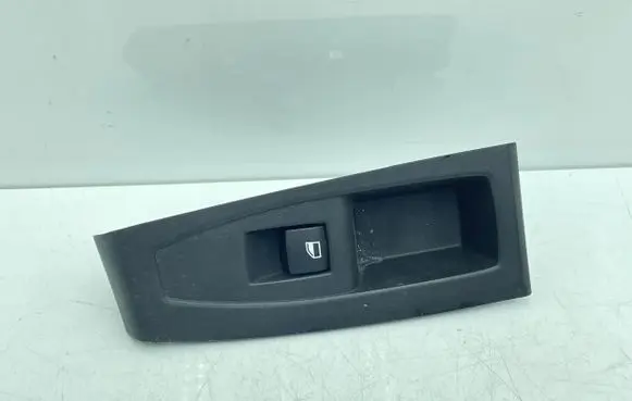 BMW 2 F46 Electric window control switch 9208107 L1A00908 040116