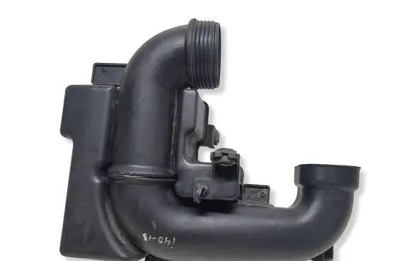 Hyundai i40 Intake resonator 282203Z300 281903Z300