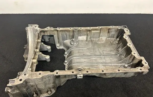 Mercedes-Benz E W212 Oil sump R642014R602 14297S5371