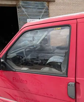 Volkswagen Transporter - Caravelle T4 Front door window glass four-door 43R001352 DOT448AS2M3