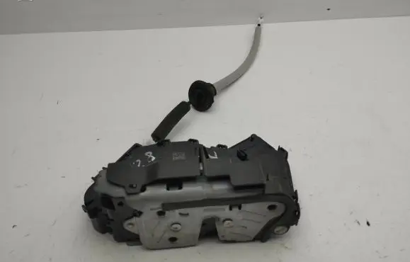 Audi A1 Front door lock 5TC837015D