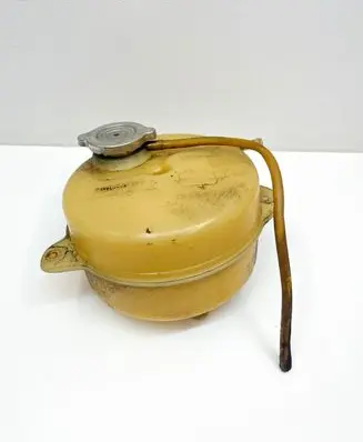 Coolant expansion tank/reservoir