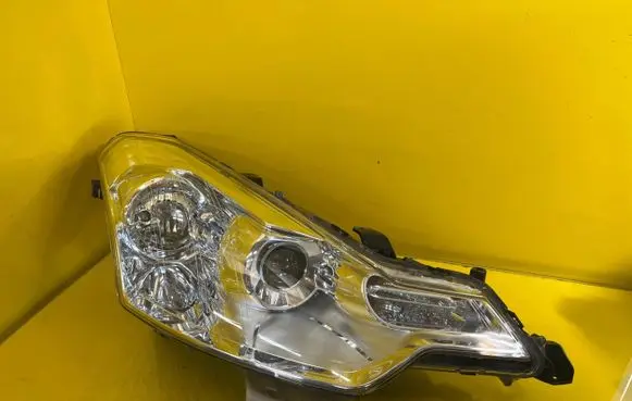 Citroen C-Crosser Headlight/headlamp 123456