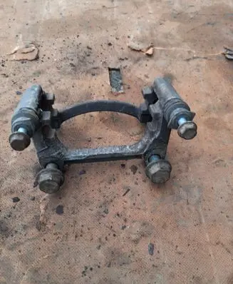 Volkswagen Transporter - Caravelle T5 Brake caliper pad carrier rear 