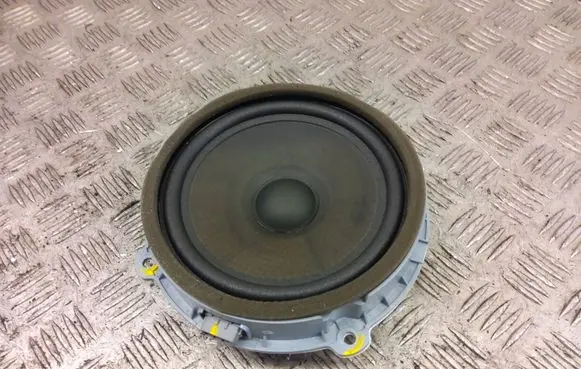 KIA Pro Cee'd III Front door speaker 96330J7100