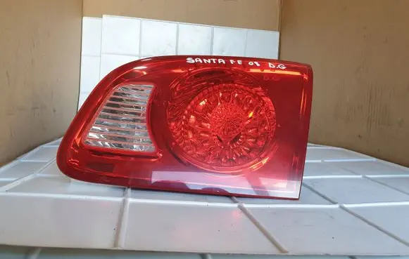 Hyundai Santa Fe Tailgate rear/tail lights 924062B000