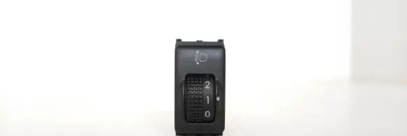Nissan Note (E11) Headlight level height control switch 251909U00A 21116409106