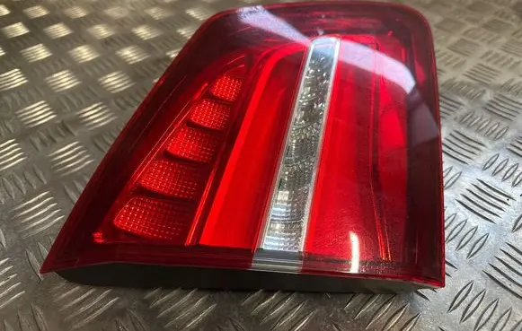 Mercedes-Benz GL X166 Tailgate rear/tail lights A1669060902 F00HTM4017