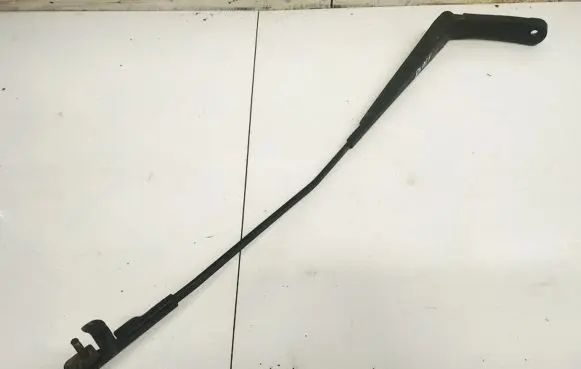 Skoda Octavia Mk2 (1Z) Front wiper blade arm 1Z1955410