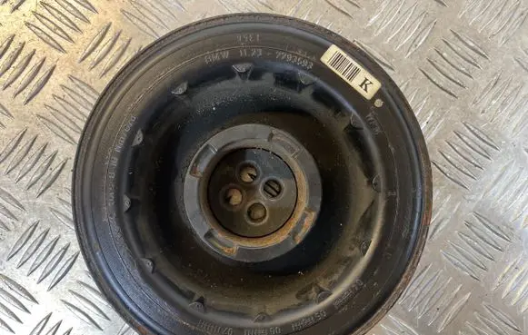 BMW 5 E60 E61 Crankshaft pulley 7793593