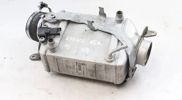 BMW X5M E70 Intercooler radiator 7589468 17517589468