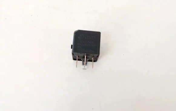 Volkswagen Scirocco Other relay 4h0951253a v23136-b0006-x080