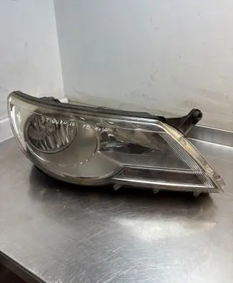 Volkswagen Tiguan Headlight/headlamp 5N2941032G 1ED24703804 24703804000071