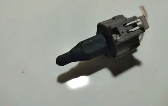 Toyota Avensis T250 Outside/exterior temperature sensor 