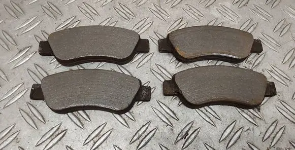 Toyota Aygo AB40 Brake pads (front) 