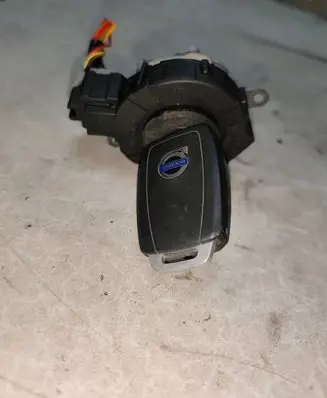 Volvo V50 Ignition lock 31252481