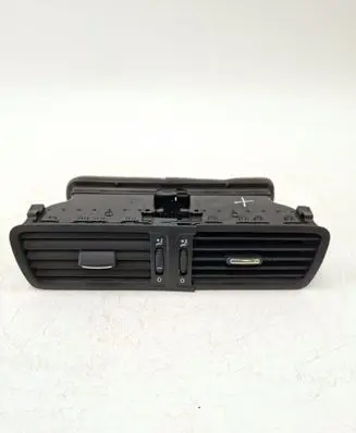 Volkswagen PASSAT CC Dash center air vent grill 3C2819728E