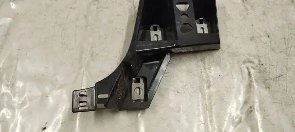 Mercedes-Benz GLE (W166 - C292) Front bumper mounting bracket A1668805803