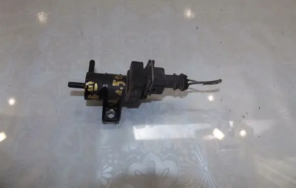 Renault Megane III Turbo solenoid valve
