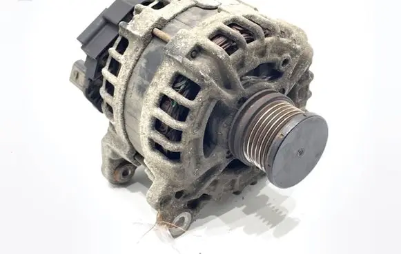 Volkswagen Golf VII Generator/alternator 03L903023K