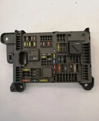 BMW X5 E70 Fuse module 518954020A 6931687