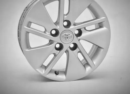 Toyota Yaris R15 alloy rim 42611K0030