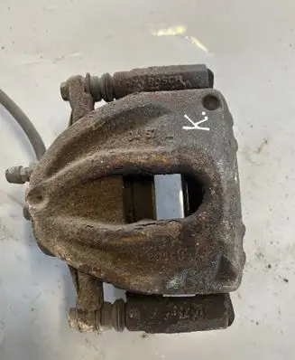 Toyota Corolla Verso AR10 Front brake caliper