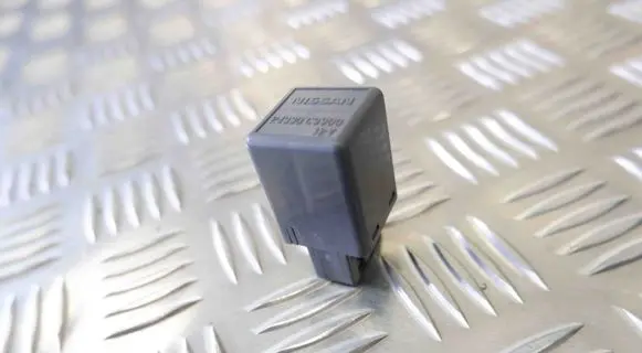 Nissan Qashqai Other relay 24330C9900