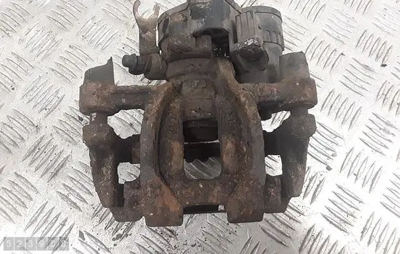 BMW 2 F46 Rear brake caliper 6892605