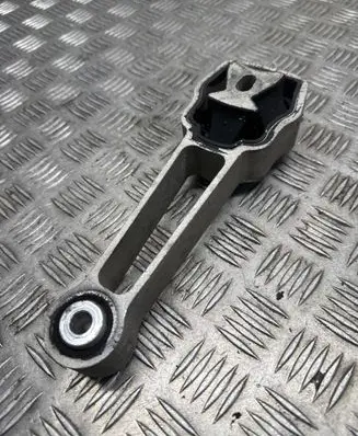 Engine mount bracket