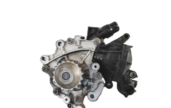 Opel Crossland X Water pump 9825002180