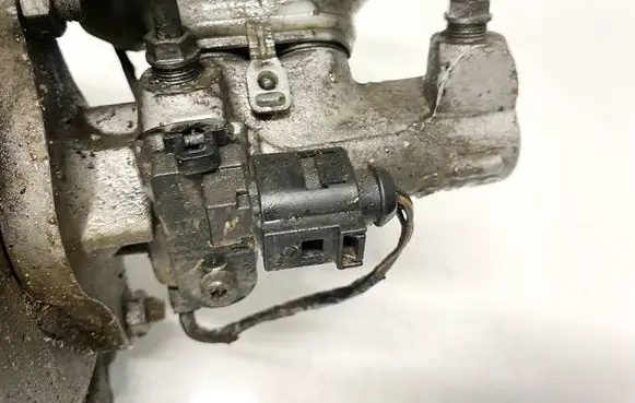Skoda Yeti (5L) Master brake cylinder 075p6A