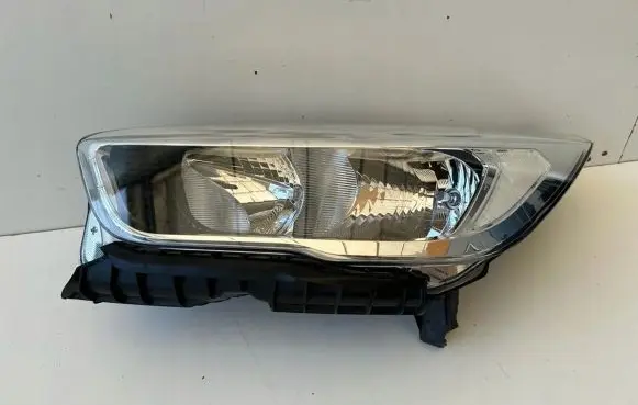 Ford Kuga II Headlight/headlamp GV4113W030AG