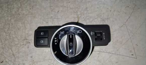 Mercedes-Benz C W204 Light switch A2049058002