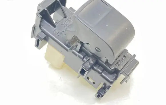 Toyota RAV 4 (XA30) Electric window control switch 1928298