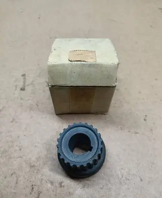 Opel Kadett E Crankshaft gear 94143680 614550