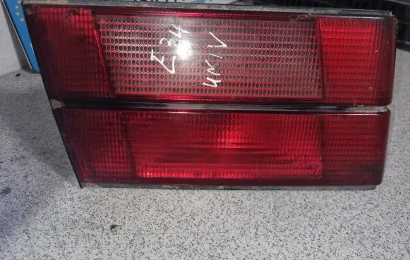 BMW 5 E34 Tailgate rear/tail lights 8351561
