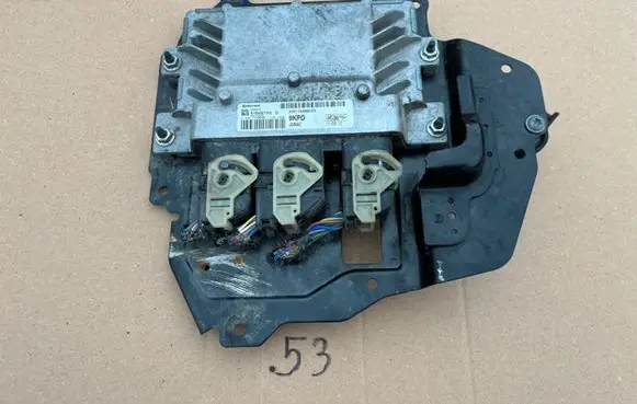 Ford Fiesta Engine control unit/module AV2112A650CD S180047012D 9KPD