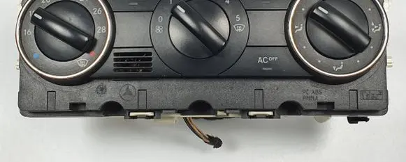 Mercedes-Benz A W169 Climate control unit A1698300585