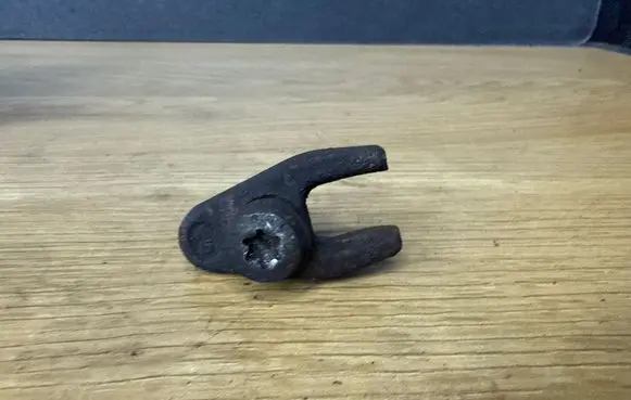 Opel Vivaro Fuel Injector clamp holder