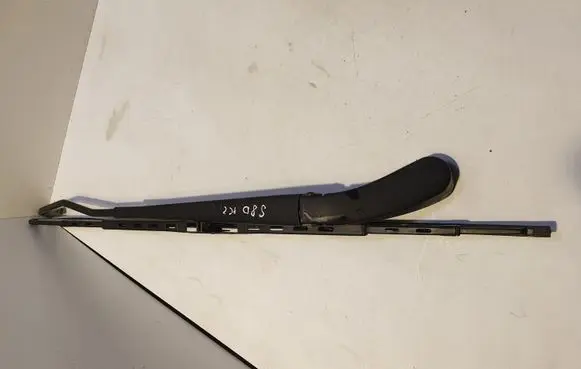 Volvo S80 Front wiper blade arm 9484615 09484611