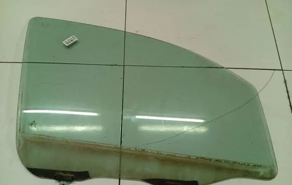 Mitsubishi Endeavor Front door window glass four-door As2
