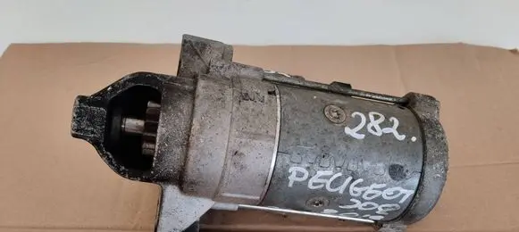 Peugeot 308 Starter motor 9825233080 ESW2021HE 28E80100KSB