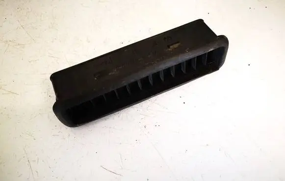 Porsche Cayenne (9PA) Dash center air vent grill 7l0819986b