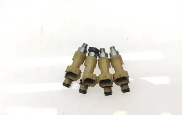 Subaru Outback Fuel injectors set 009053001