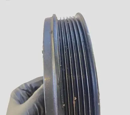 Volvo XC90 Crankshaft pulley 30731865
